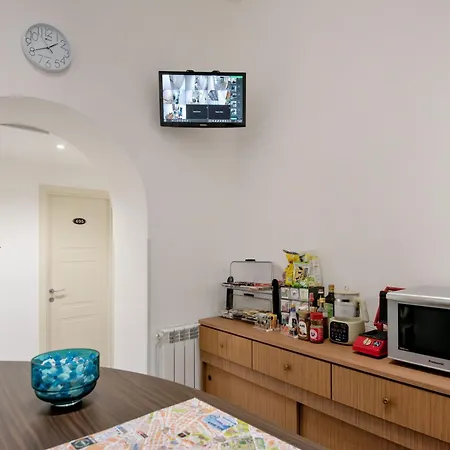 Joyful Termini Boutique Guest House